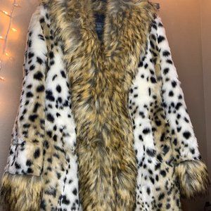 NWOT Fabulous Furs Faux Fur Coat XS